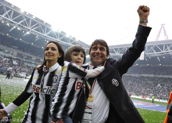 Niềm hân hoan của HLV Antonio Conte